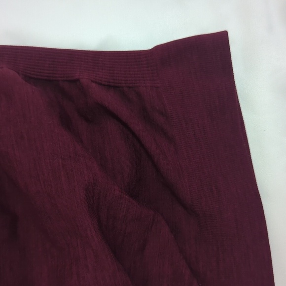 Sweaty Betty Namaska Yoga Seamless Vest Tank, Color Wine Size S - Picture 11 of 14